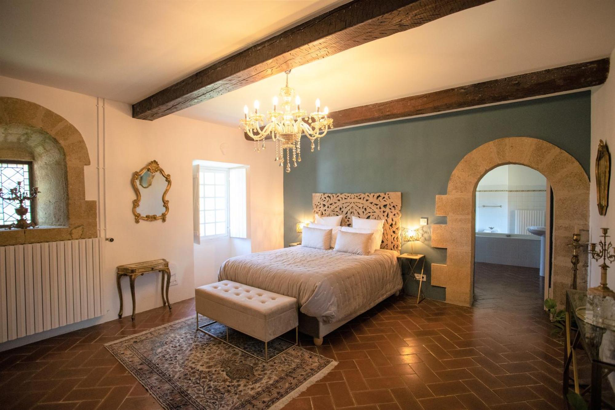 Chateau Saint-Pierre De Mejans Puyvert Экстерьер фото